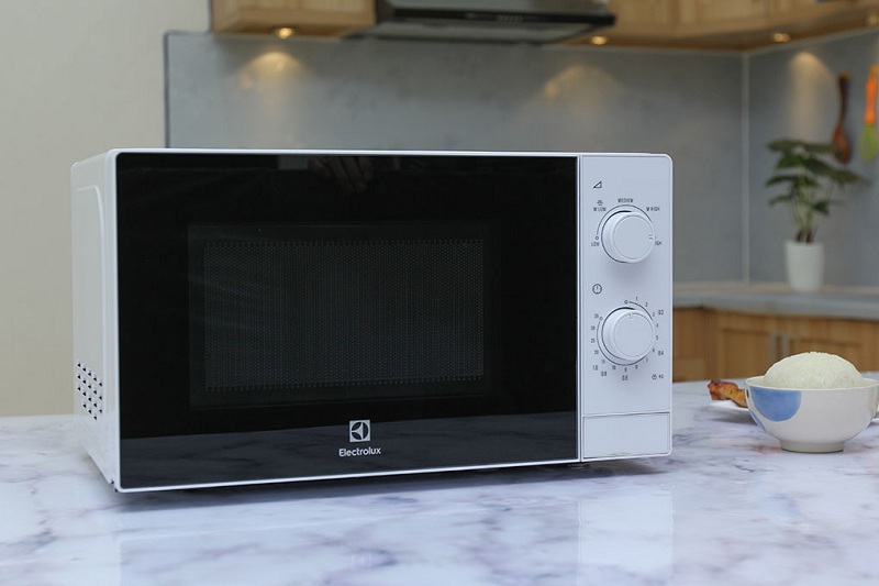 lò vi sóng thương hiệu electrolux