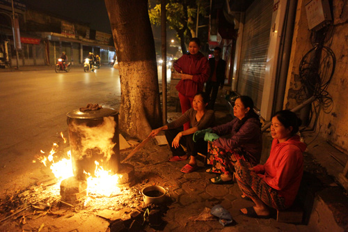 Nấu bánh chưng đêm 30